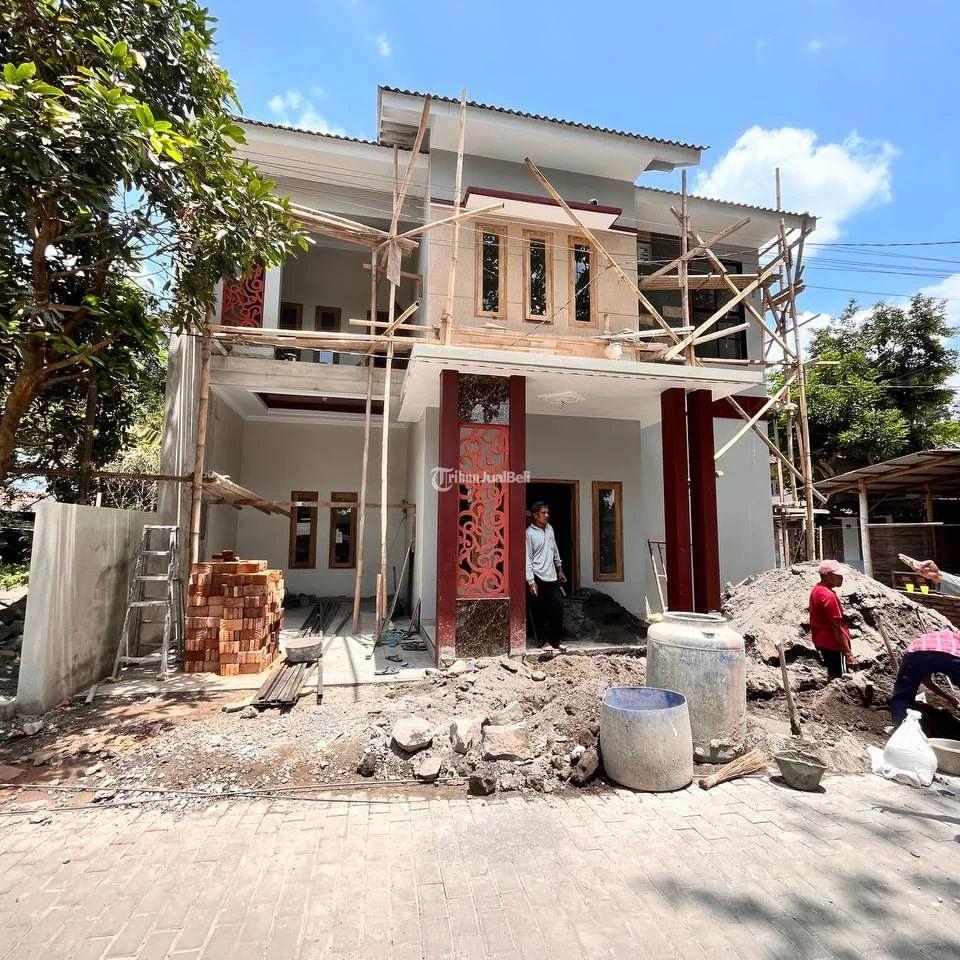 RUMAH SIAP HUNI POSISI HOOK DEKAT KAMPUS UPN