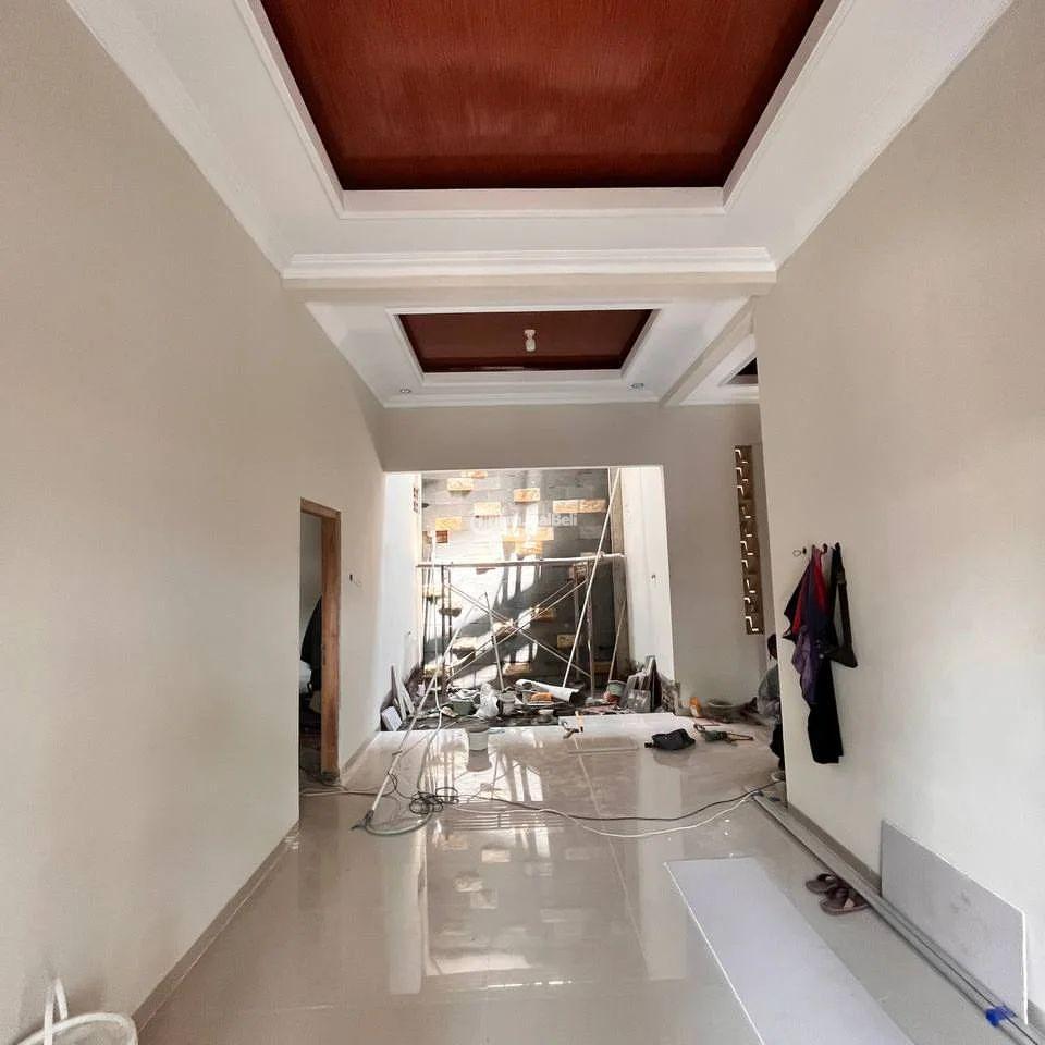 RUMAH SIAP HUNI POSISI HOOK DEKAT KAMPUS UPN