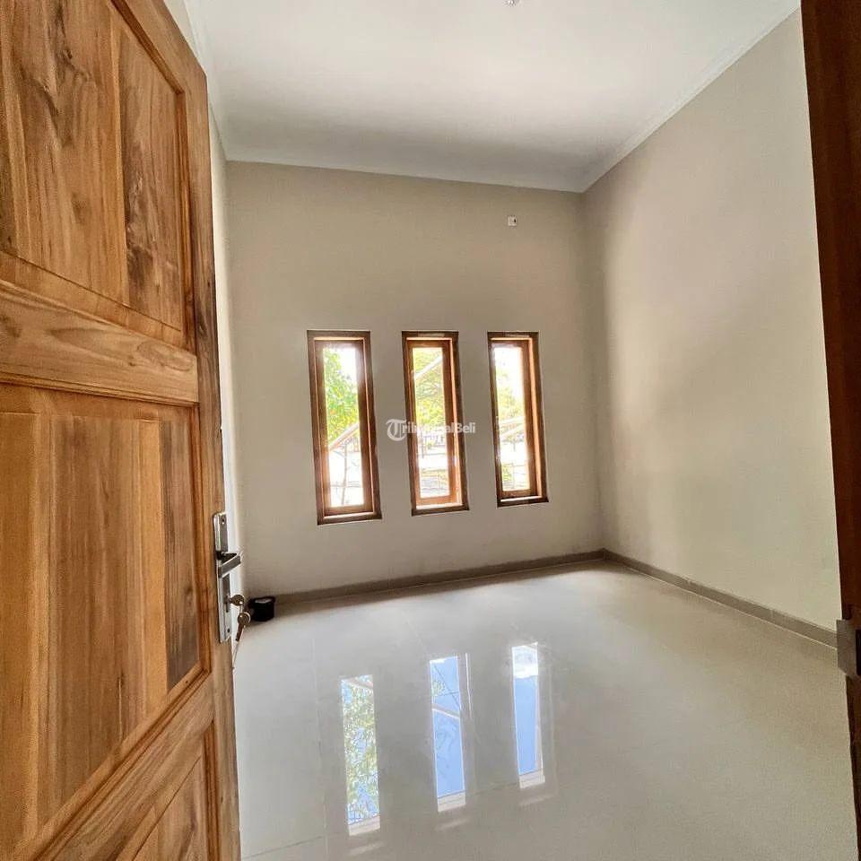 RUMAH SIAP HUNI POSISI HOOK DEKAT KAMPUS UPN