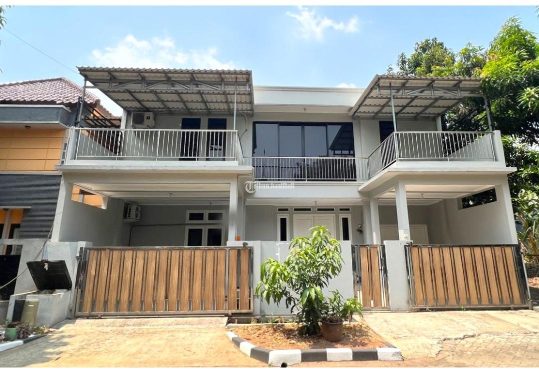 Rumah LT240 LB300 7KT 5KM Lokasi Strategis Siap Huni  Bekasi Kota