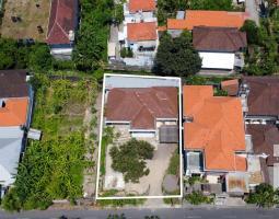 Tanah Lahan Luas 766 m2 SHM Bonus Bangunan 7 Are Di Renon  Denpasar