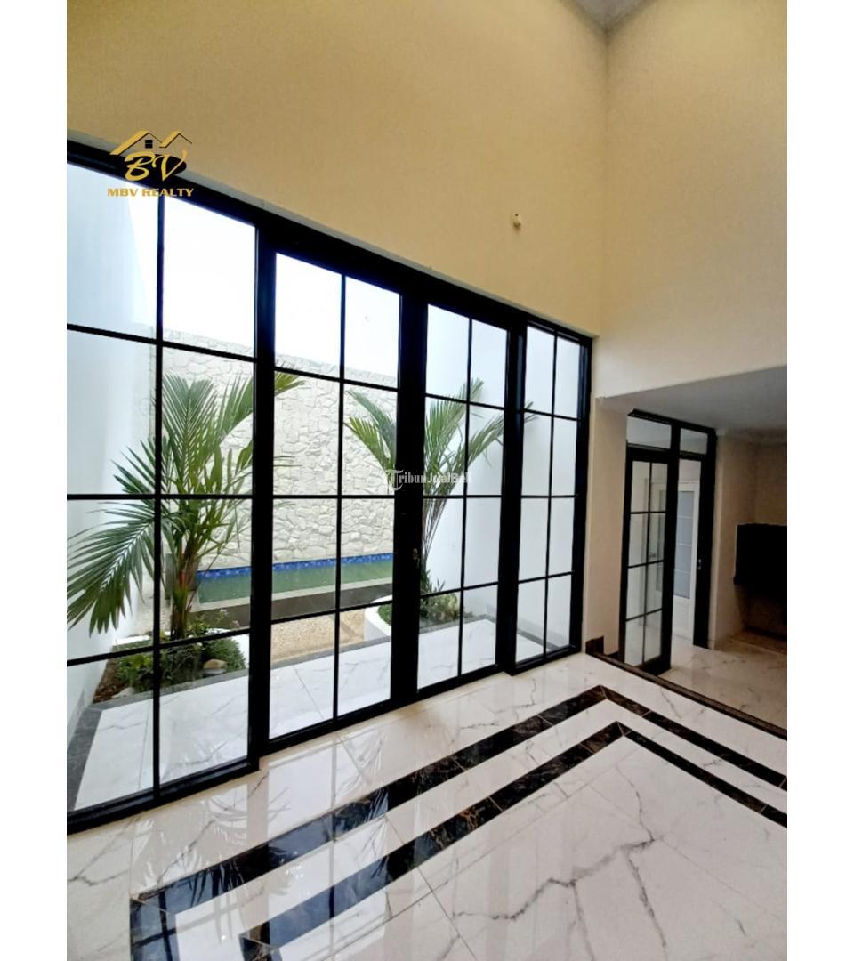 Dijual Rumah Hunian Classic Modern 3 Lantai LT165 LB250 ada Kolam Renang di Jagakarsa Ragunan - Jakarta Selatan