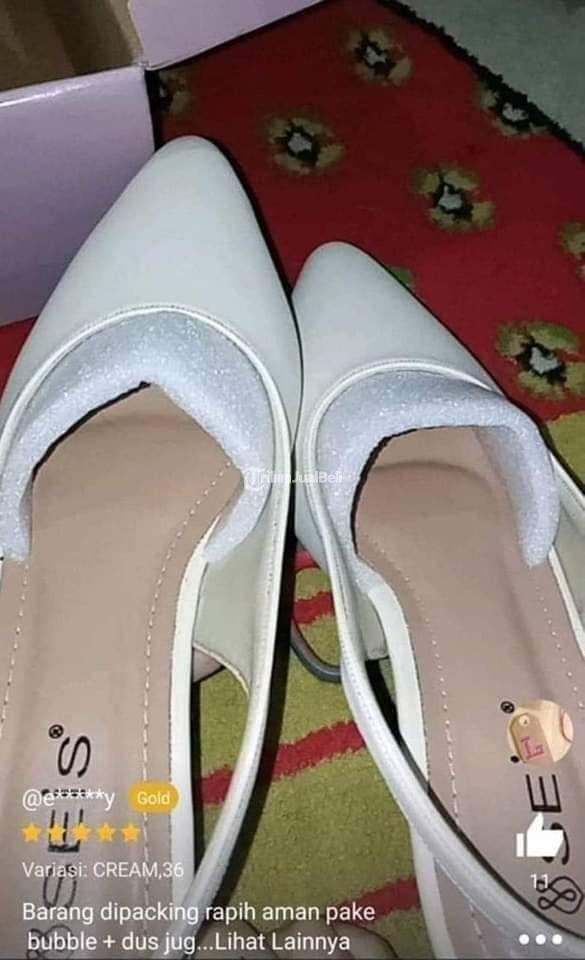 SEPATU CANTIK WANITA BERBAGAI UKURAN DAN WARNA MAUMERE SIKKA NTT