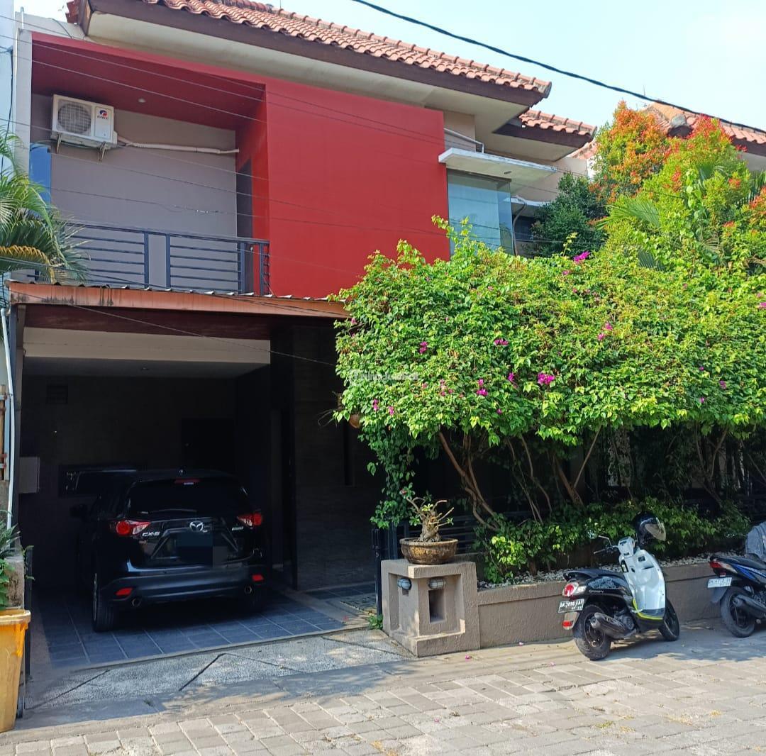 Rumah lingkungan cluster one gate aman nyaman tenang dikerobokan dkt seminyak petitenget sunset road