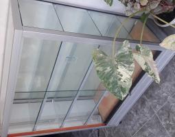 Etalase kaca bekas 1 meter
