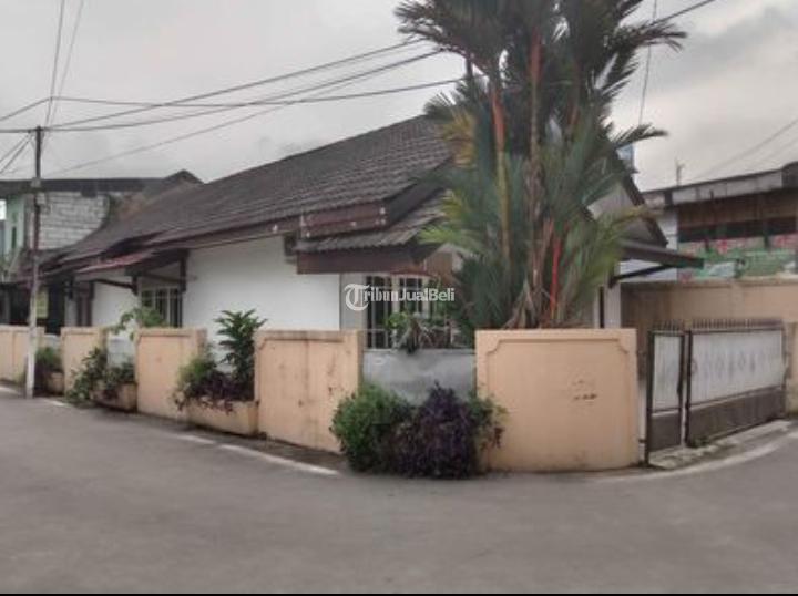 Rumah Hook Nyaman Adem di Duri Kosambi Cengkareng Jakbar