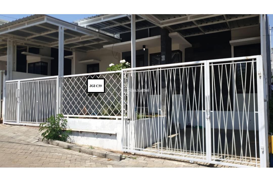 RUMAH STRATEGIS FREE PAGAR DAN KANOPI HOOK DI KOTA MALANG