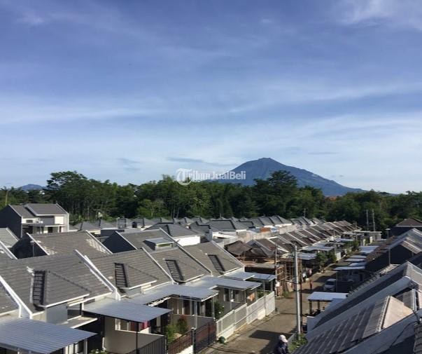 RUMAH STRATEGIS FREE PAGAR DAN KANOPI HOOK DI KOTA MALANG