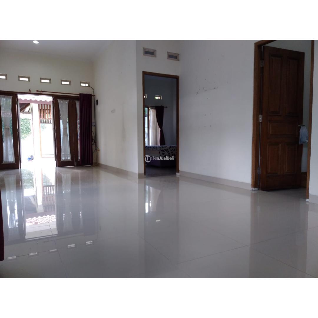 RUMAH MEWAH TANAH LUAS DI NGEMPLAK DEKAT RESTO TENGKLENG GAJAH