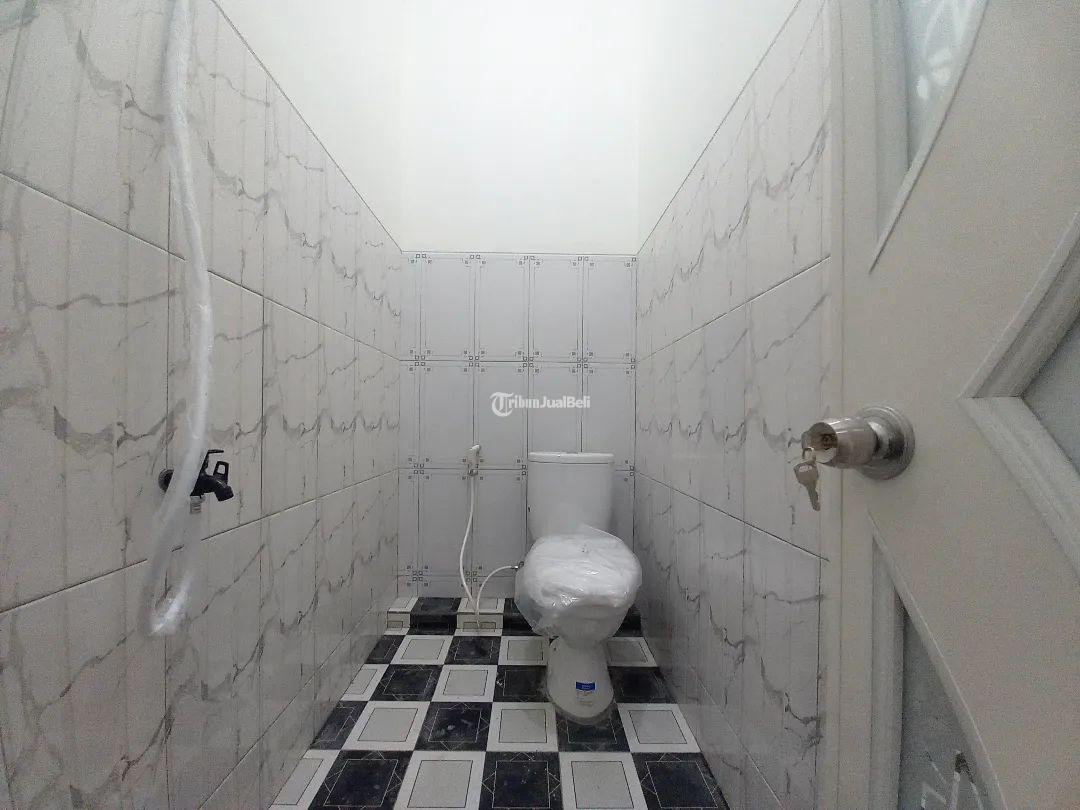 RUMAH CANTIK DI NGEMPLAK FREE PAJAK DEKAT PASAR JANGKANG