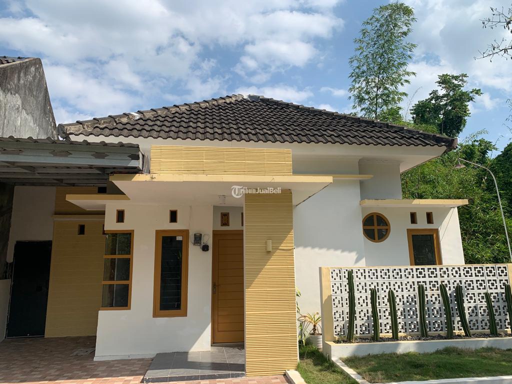 Rumah Dalam Perumahan Di Jalan Palagan Dekat Pasar Rejodani