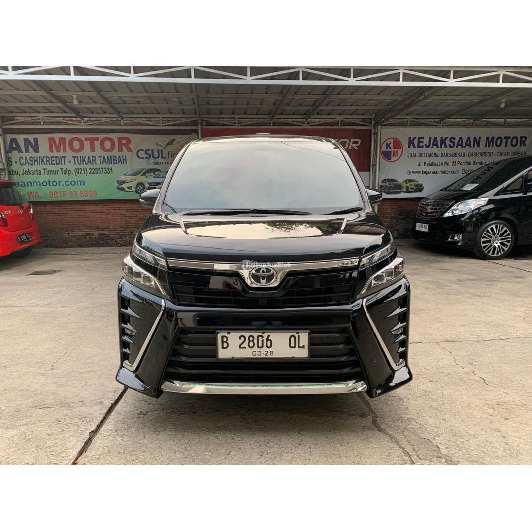 mobil-toyota-voxy-20cc-automatic-th-2018-bekas-di-jakarta-timur