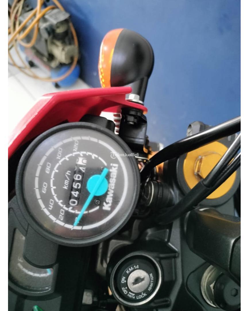 Motor Kawasaki D Tracker Tahun 2022 Tipe Tertinggi Km 4000 Second di