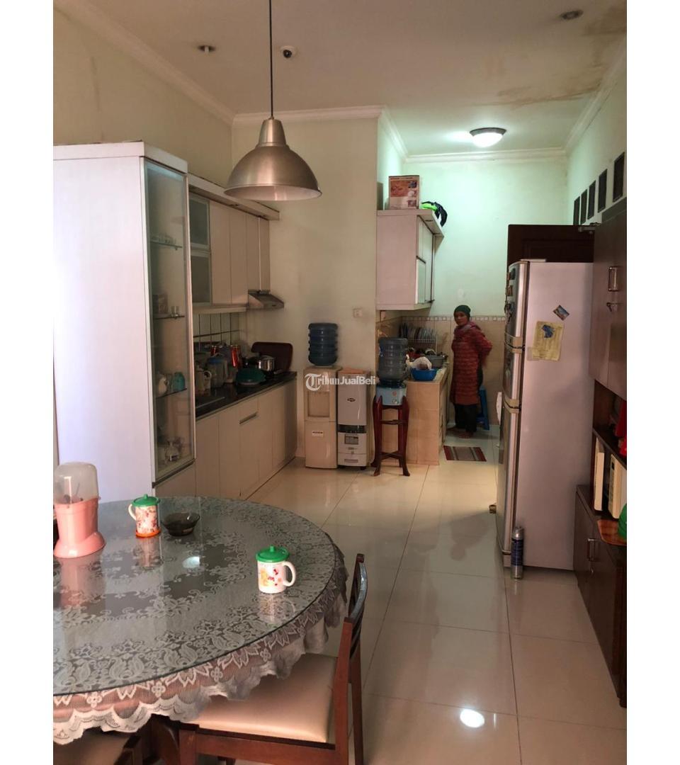 Dijual Rumah Lokasi Strategis Jakarta Selatan Jl H Samali Ujung Pejaten LT172 LB150 - Jakarta Selatan