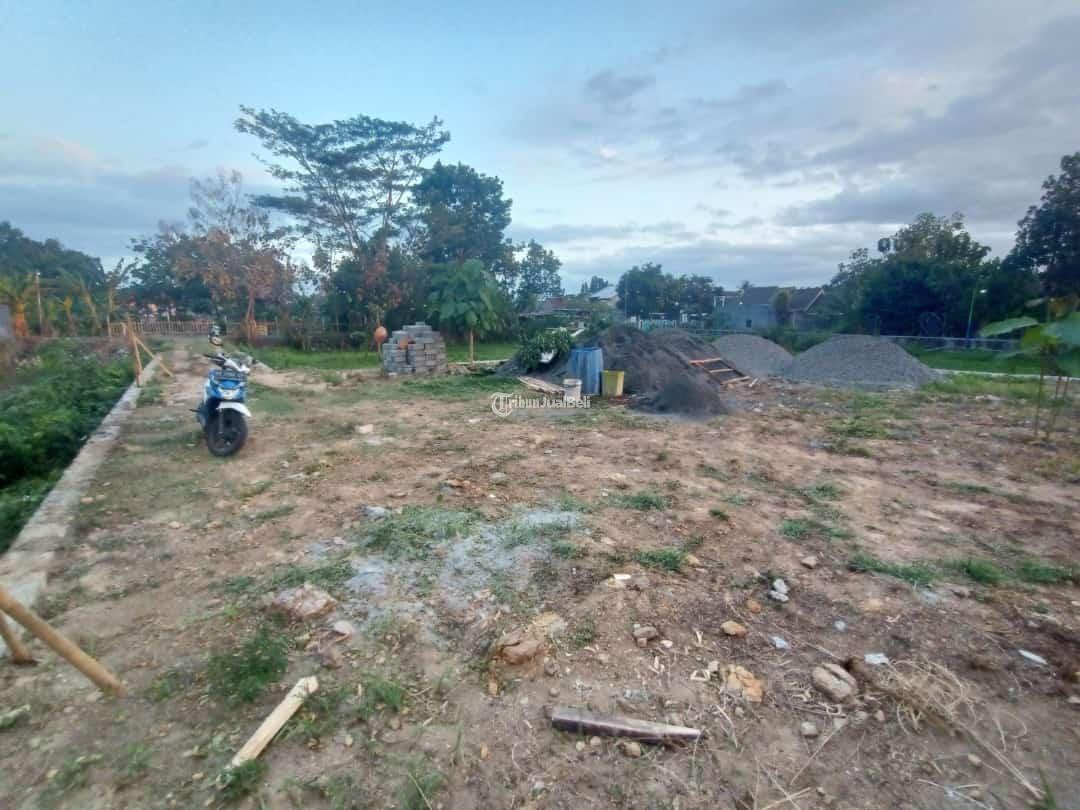 Dijual Tanah Pekarangan Ideal Di Sonosewu Dekat Pusat Kota LT121 m2 - Bantul