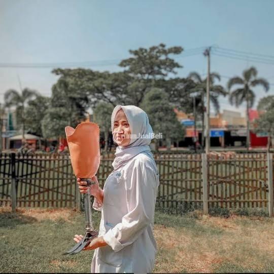 Pembuatan kaki palsu di Cirebon