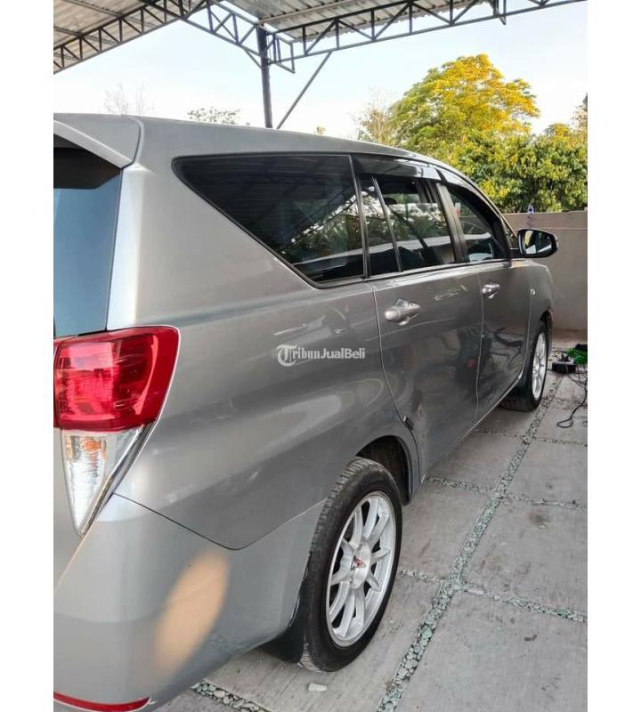 MOBIL INNOVA SILVER MAUMERE,FLORES,NTT