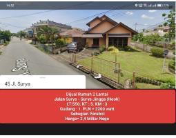 Dijual Rumah 2 Lantai LT 550m2 5KT 3KM Jalan Surya Posisi Hook - Pontianak Kalimantan Barat