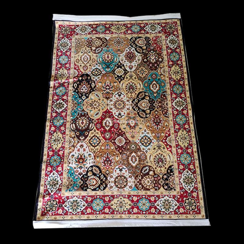 obral akhiir tahun karpet dubai