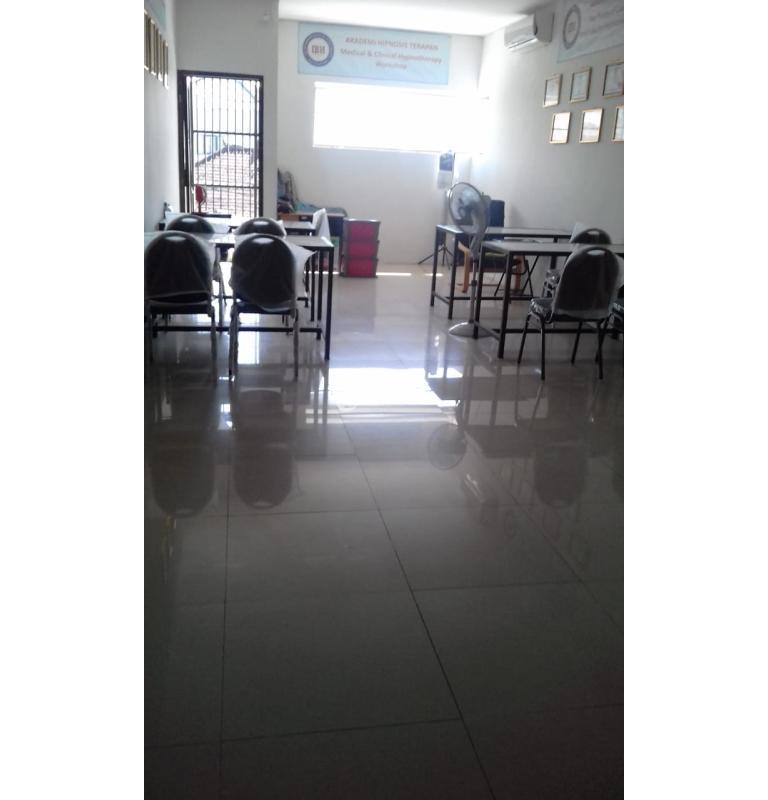 Ruko di jalan utama mertasari sidekarya dkt ke sesetan by pass ngurah rai