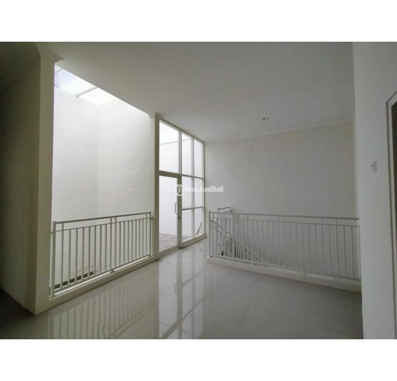 SPESIAL, KOST EXCLUSIVE FREE FURNISH DEKAT BANYAK KAMPUS DI MALANG