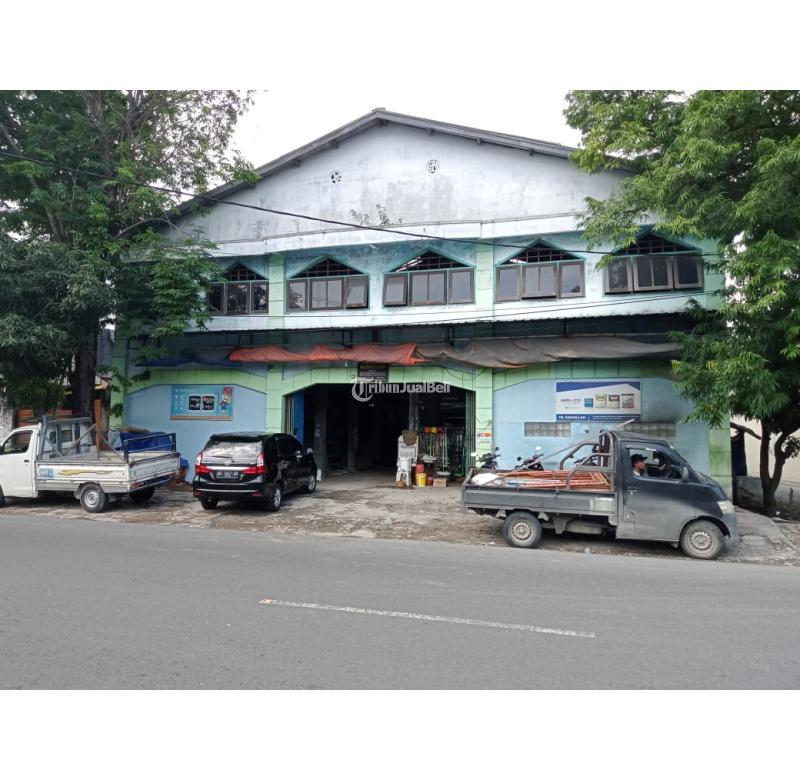 Ruko Luas 350 meter Ruang Usaha Jalan Raya Banyuanyar Banjarsari Area Bisnis Komersil - Solo