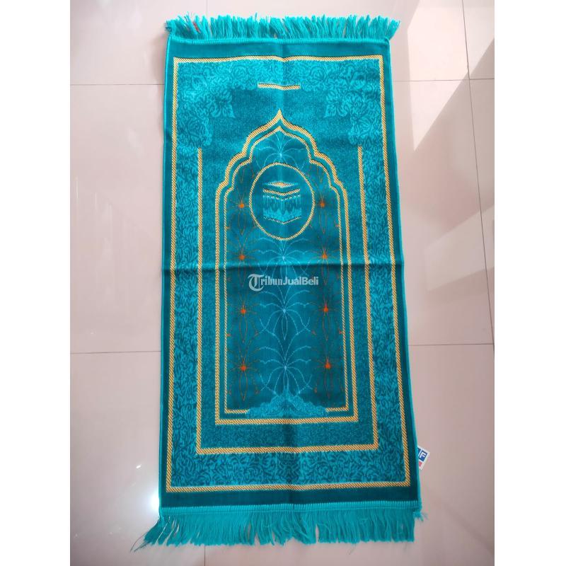 Grosir dan Ecer Sajadah Nusa Tenggara Barat Temukan Motif Terbaru yang Memukau