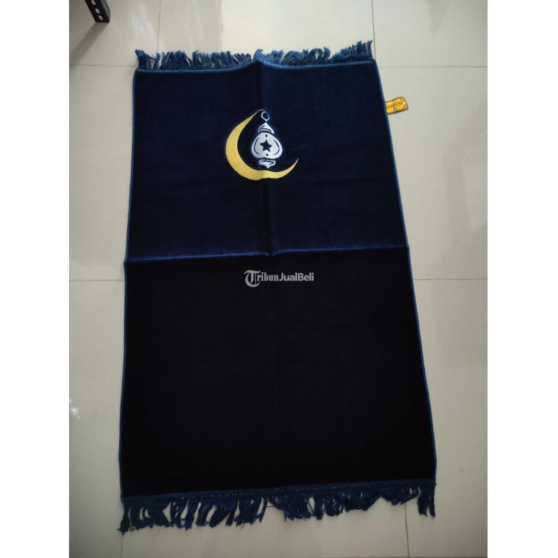 Grosir dan Ecer Sajadah Dompu Pilihan Terpopuler untuk Kebutuhan Ibadah Anda