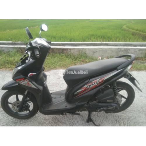Motor Honda Beat Hitam Tahun 2016 Bekas Kondisi Normal di Magelang