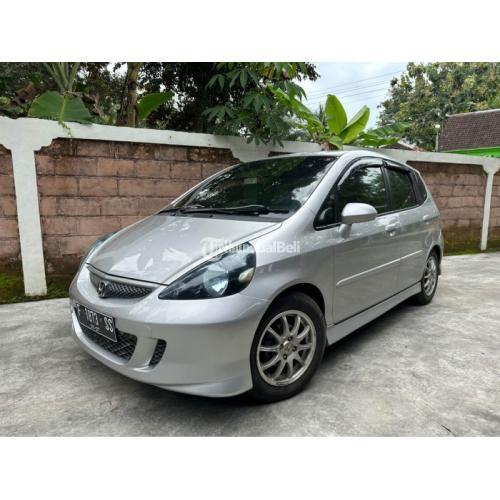 Mobil Honda Jazz Tahun 2007 Bekas Manual Mesin Halus Siap Pakai - Surakarta