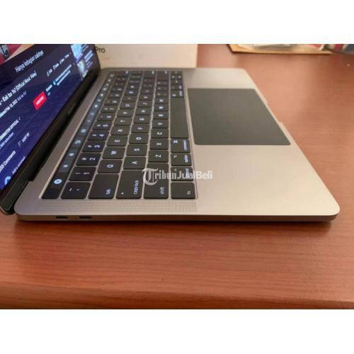 Laptop Macbook Pro 2017 Grey Second Mulus Like New - Malang