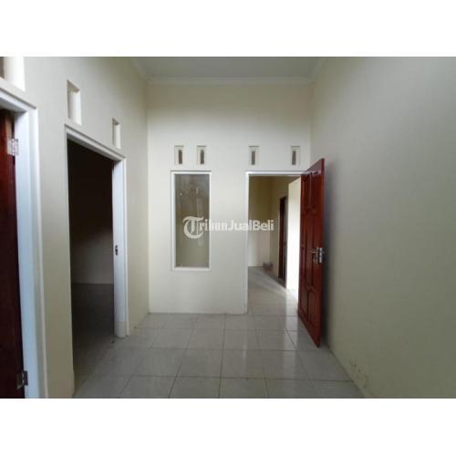 RUMAH DI TEPI JALAN RAYA KLOPO MAGELANG