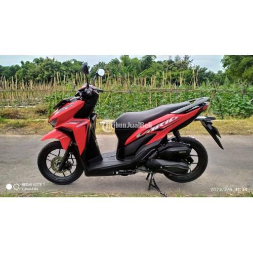Motor Honda vario 125 Tahun 2020 Bekas Warna Merah Siap Pakai di Madiun
