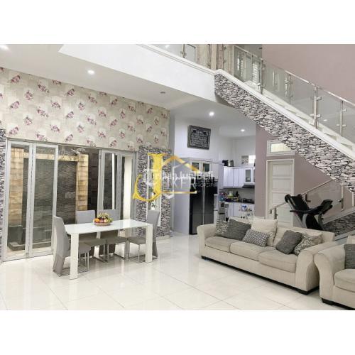 RUMAH MEWAH 2 LANTAI NATA ENDAH KOPO