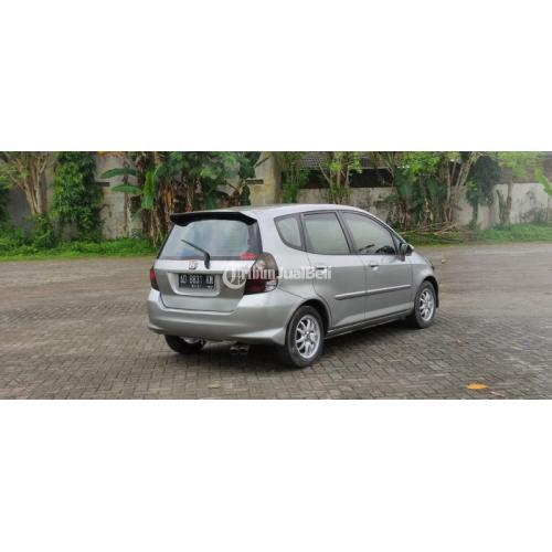 Mobil Honda Jazz AT 2008 Silver Seken Siap Pakai - Solo