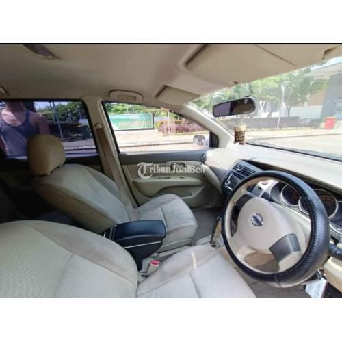 Mobil Nissan Livina XR 2010 Matic Bekas Normal Pajak Hidup Surat Lengkap - Jakarta Timur