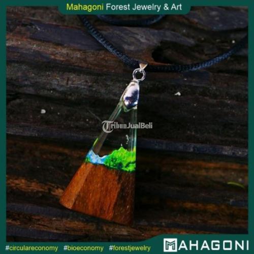 Kerajinan Liontin Kayu Resin Sonokeling Tali Satin Bisa Disesuaikan - Banjarbaru