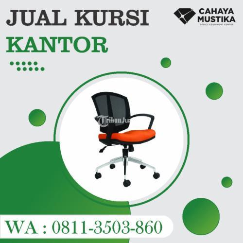 Kursi Kulit Kantor di Malang