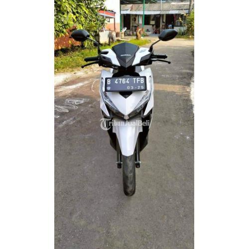 Motor Honda Vario 150 2015 Bekas Low KM Normal Mulus Pajak Panjang Surat Lengkap - Jakarta Pusat