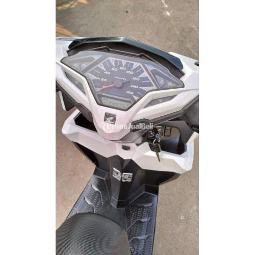 Motor Honda Vario 150 2015 Bekas Low KM Normal Mulus Pajak Panjang Surat Lengkap - Jakarta Pusat