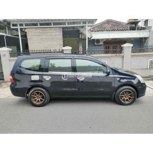 Mobil Nissan Grand Livina XV Tahun 2007 Bekas Siap Pakai Matic Warna Hitam - Karanganyar
