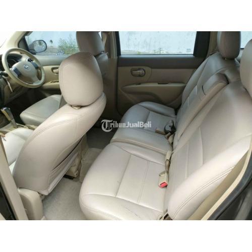 Mobil Nissan Grand Livina XV Tahun 2007 Bekas Siap Pakai Matic Warna Hitam - Karanganyar