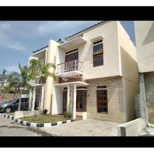 Dijual Rumah Mewah 2 Lantai LB70 LT72 3KT 2KM Legalitas SHM dan IMB - Bantul