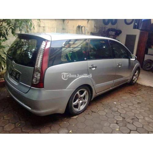 Mobil Mitsubishi Grandis 2008 Silver Seken Surat Lengkap Siap Pakai - Cirebon