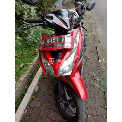 Motor honda vario tahun 2013 bekas warna merah milik sendiri