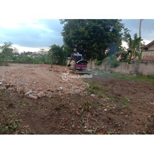 RUMAH MODERN KLASIK NUANSA VILLA DI SLEMAN