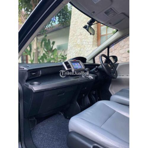 Mobil Honda Freed E PSD AT 2010 Bekas Terawat Interior Bersih Nego - Denpasar