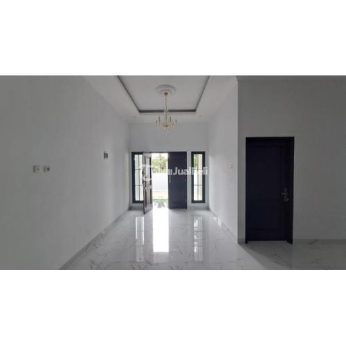 RUMAH MEWAH, ALL IN, DALAM PERUMAHAN DI GODEAN, SLEMAN