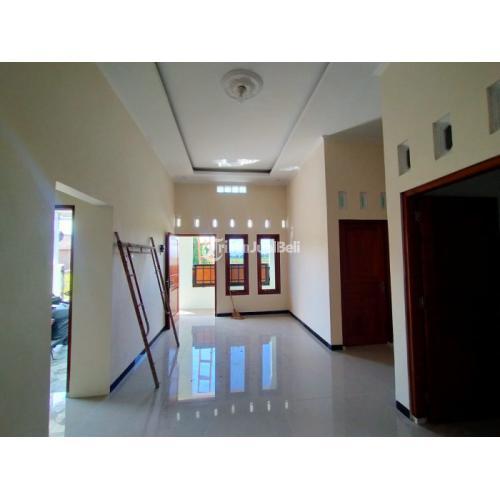 Rumah Murah Cantik Duwet Selatan Gentan Solo Dekat Jalan Raya Ovensari