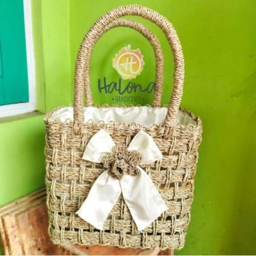 Kerajinan Tas Anyaman Pandan Gintir Hampers Hias Pita - Tasikmalaya